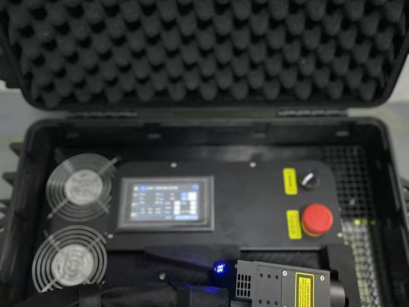 Portable Pulse Laser Cleaner 300W
