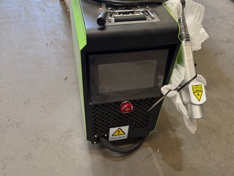 LC-1500C view 5